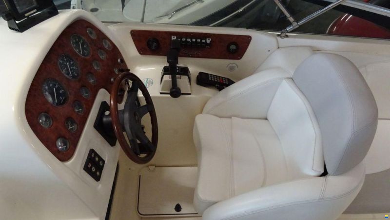 Cranchi Corallo 840 met 2x Volvo Penta V8 en tra