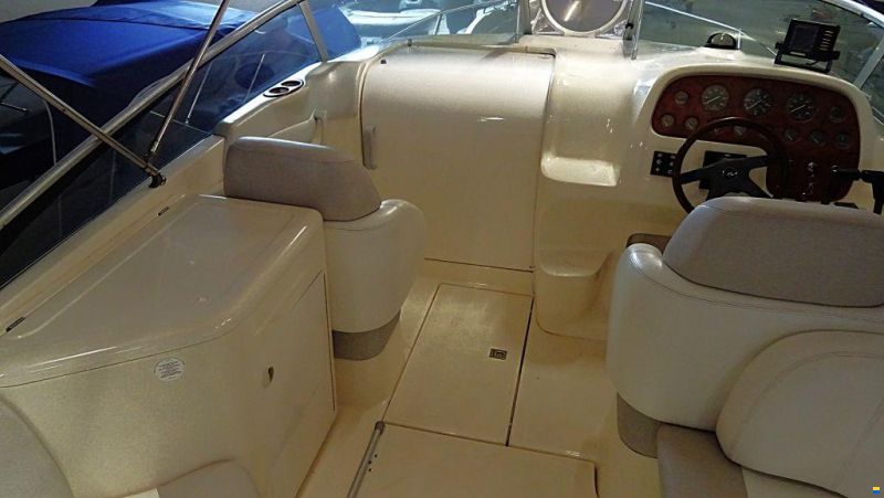 Cranchi Corallo 840 met 2x Volvo Penta V8 en tra