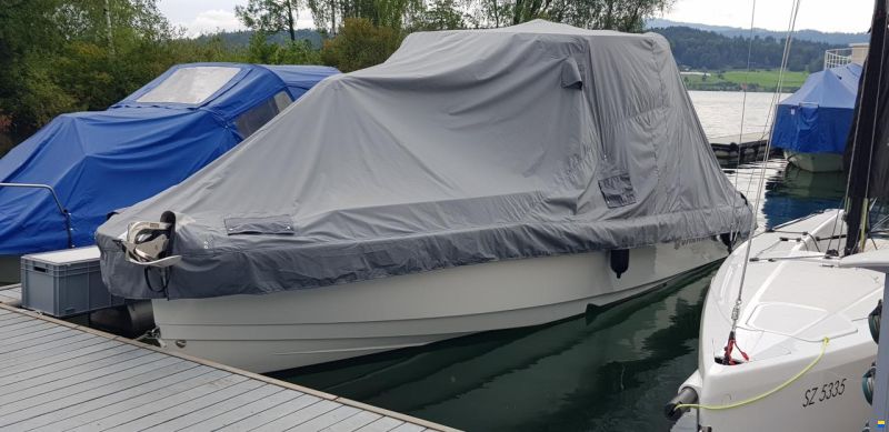 Quarken 27 T-Top