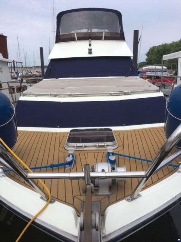 Neptunus 106 Flybridge