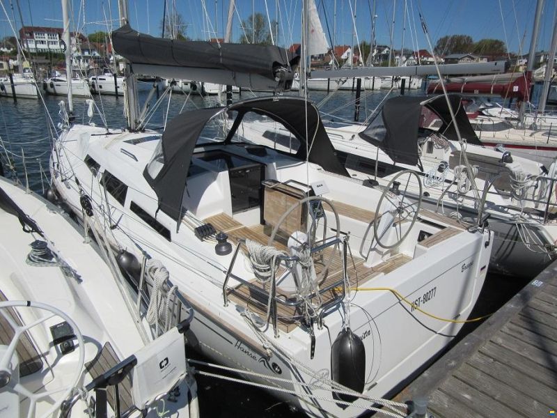 Hanse 348
