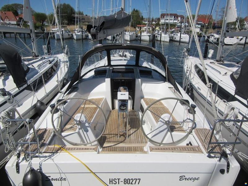 Hanse 348