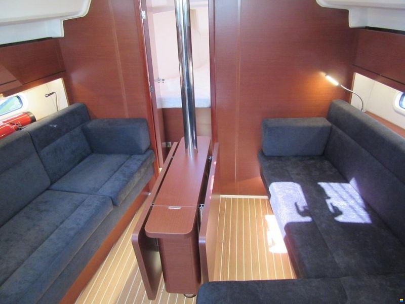 Hanse 348