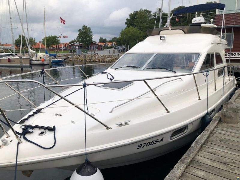 Sealine F330
