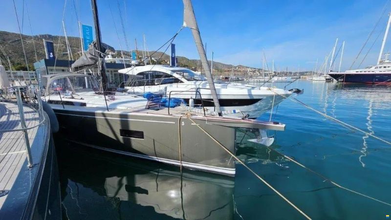Beneteau First 44