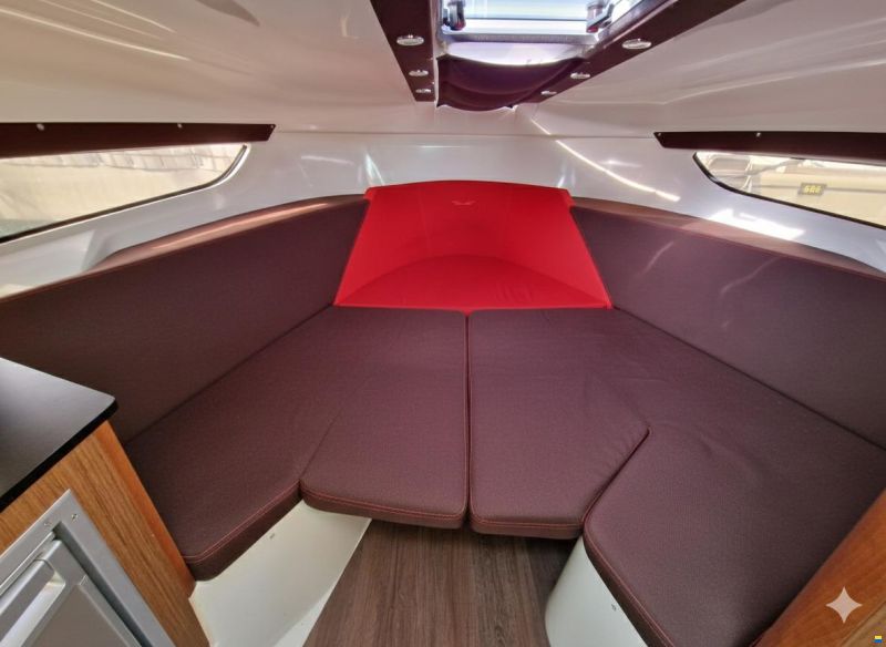 Beneteau Flyer 8.8 sundeck