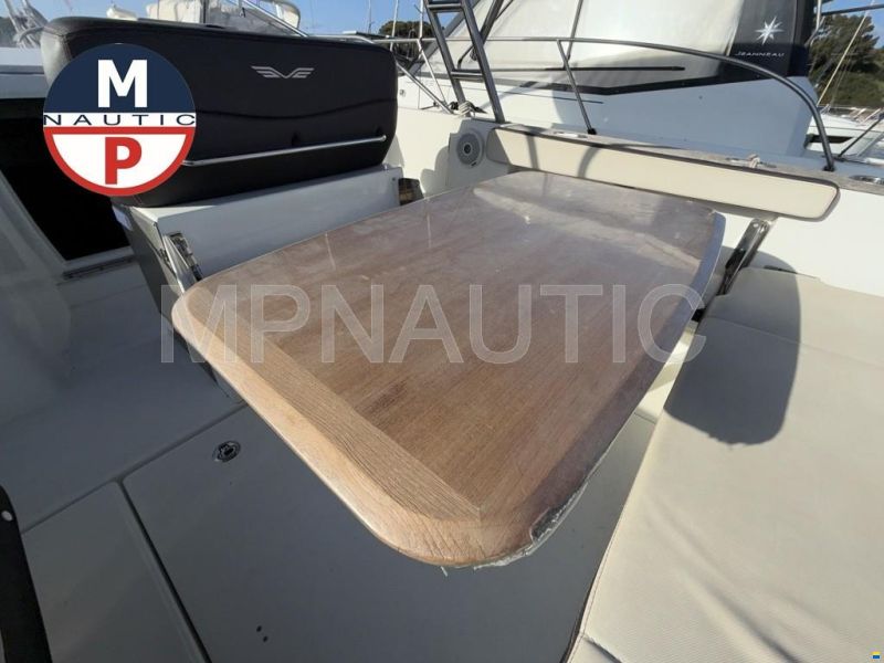 Beneteau Flyer 8.8 sundeck