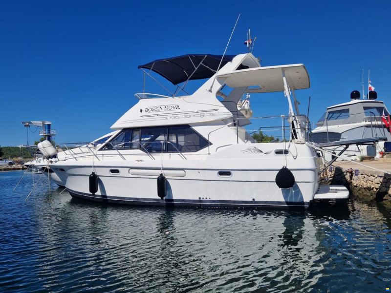 Bayliner 3587 ACMY