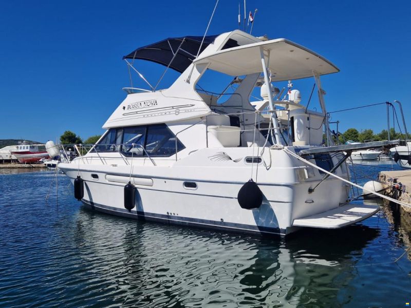 Bayliner 3587 ACMY