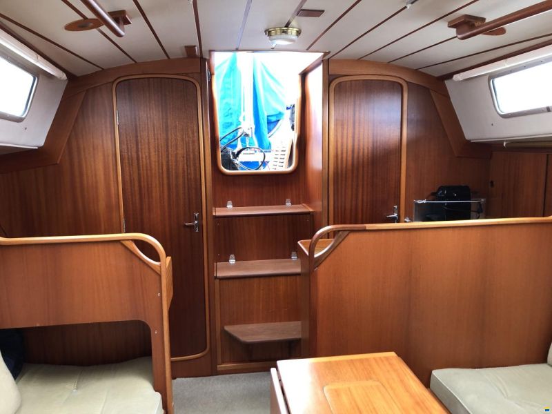 Hallberg-Rassy HR 34