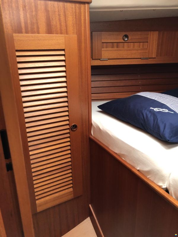 Hallberg-Rassy HR 34