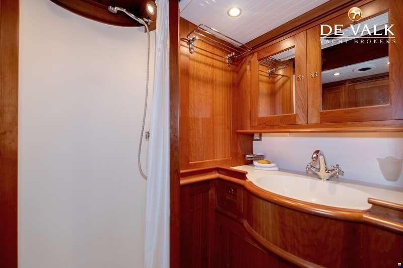 Hoek Classic 73ft