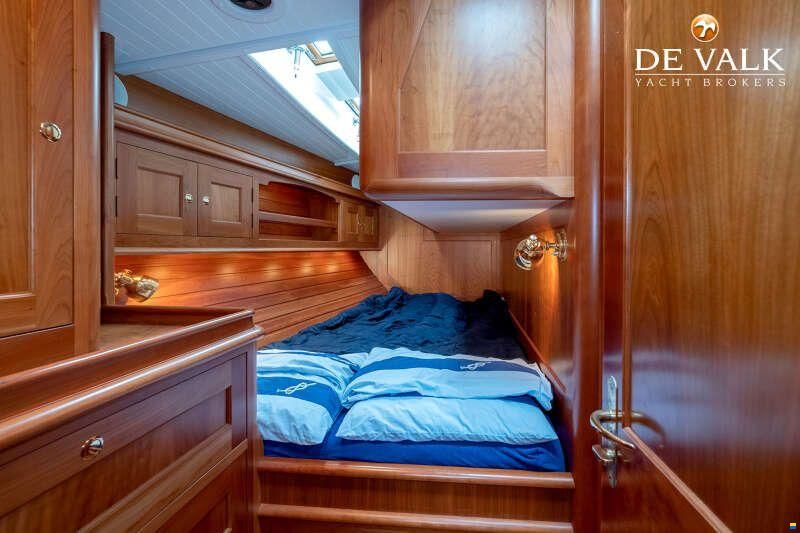 Hoek Classic 73ft