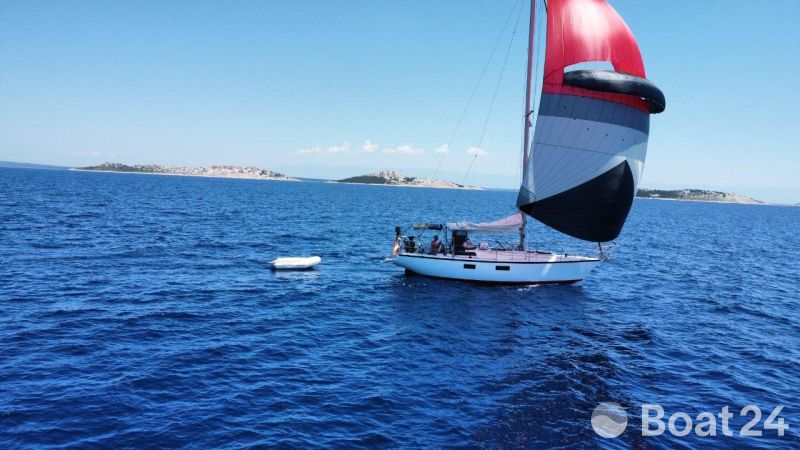 Dufour 35