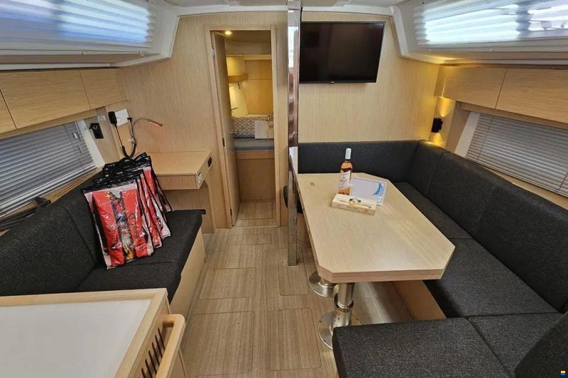 Bavaria C38