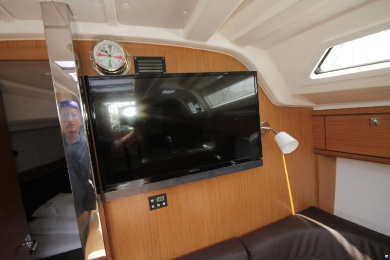 Bavaria Cruiser 37