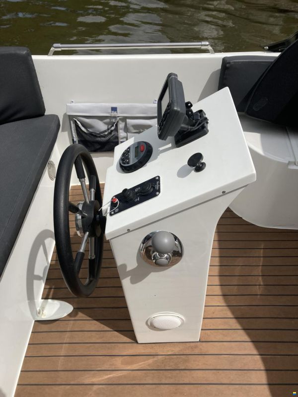 Maxima 550
