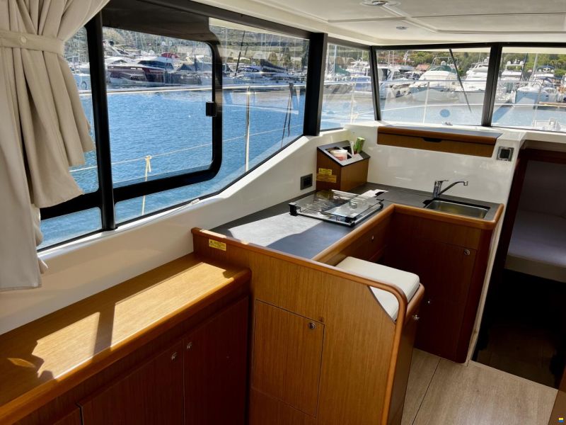 Beneteau Swift Trawler 35