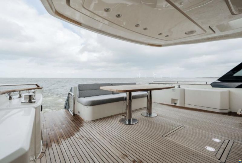 Monte Carlo Yachts MCY 65