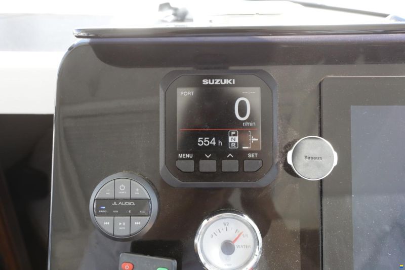 Jeanneau Merry Fisher 1095