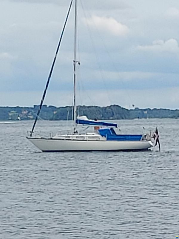 Hallberg-Rassy Mistress 32
