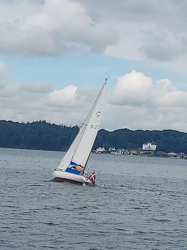 Hallberg-Rassy Mistress 32
