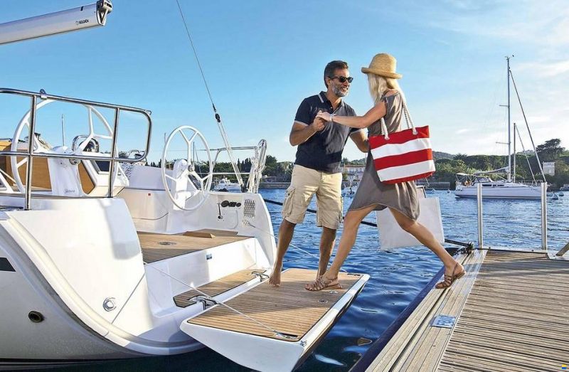 Bavaria Cruiser 37