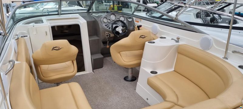 Rinker Captiva 246 Captiva