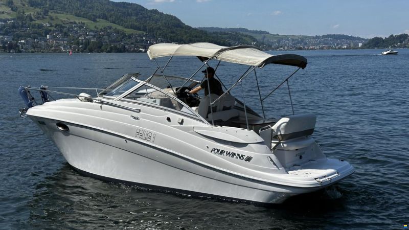 Four Winns Vista 258