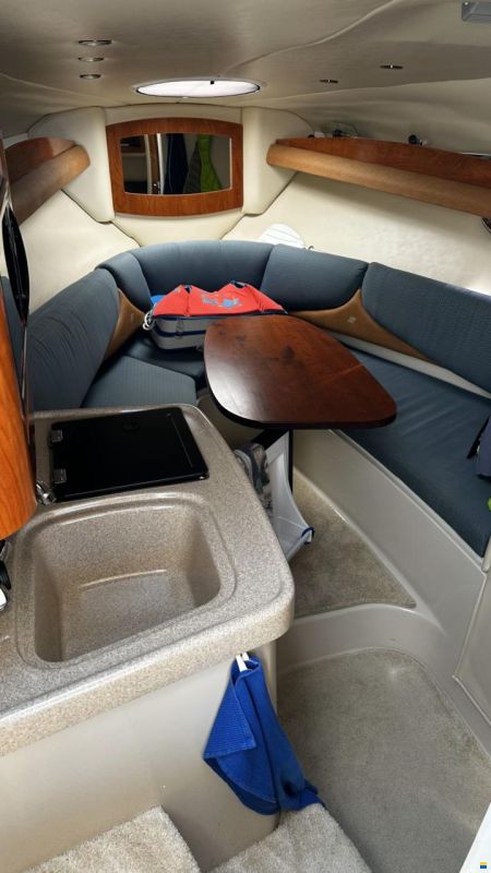 Four Winns Vista 258