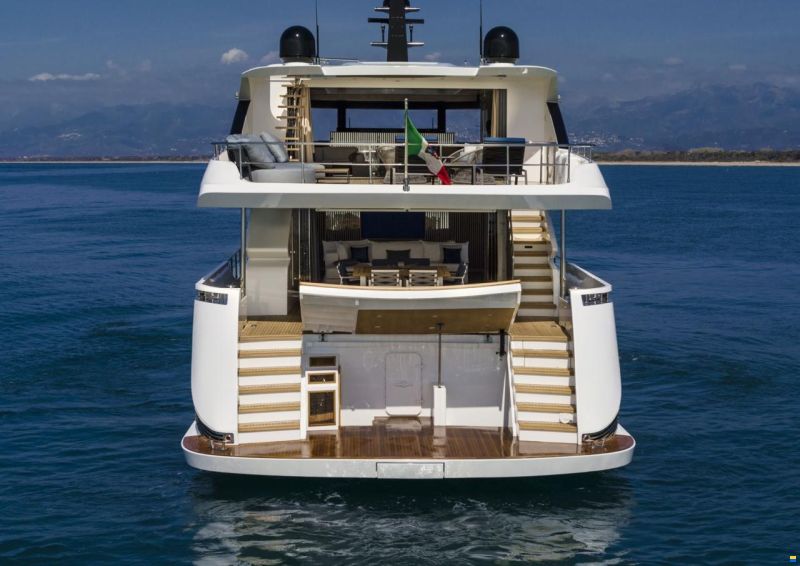 Maiora 30 Convertible