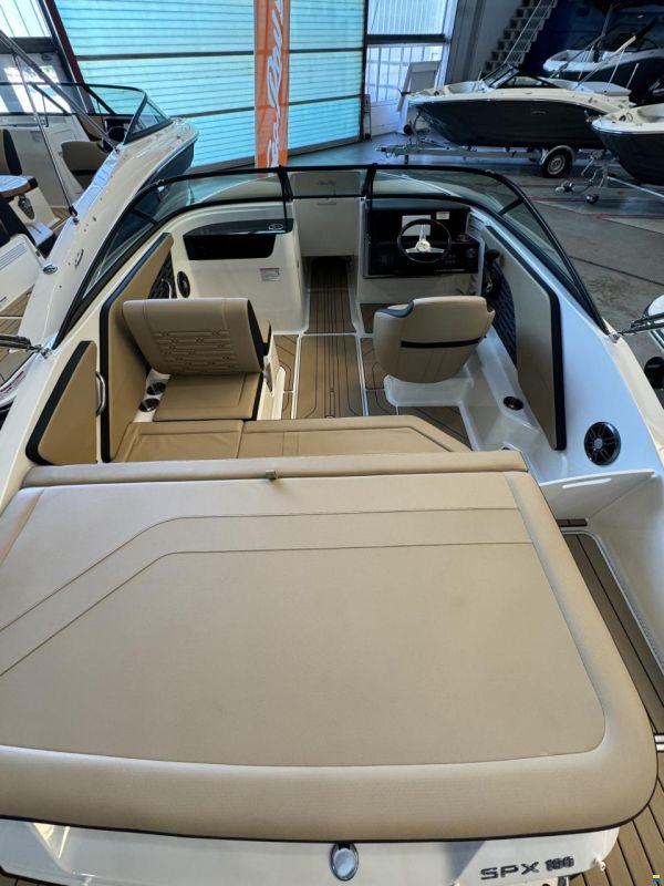 Sea Ray 190 SPX