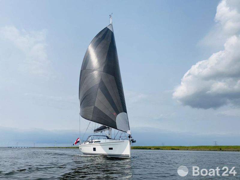 Hanse 388