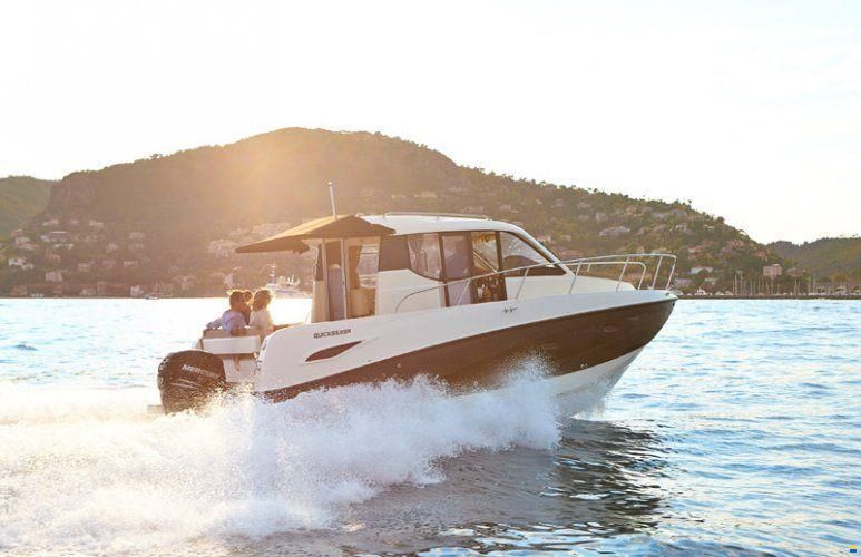 Quicksilver 905 Weekend