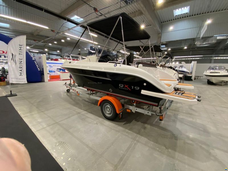 Marine Time QX 563 / 19 Sundeck
