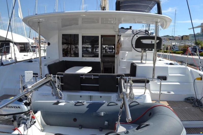 Lagoon 40