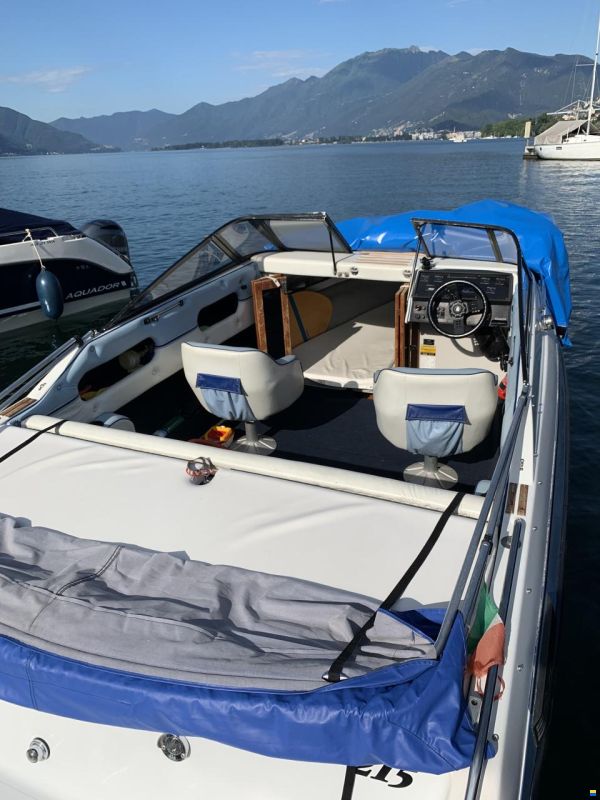 Invader 215