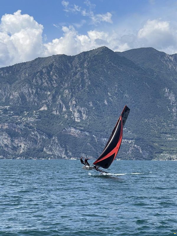 Nacra F20 Carbon image