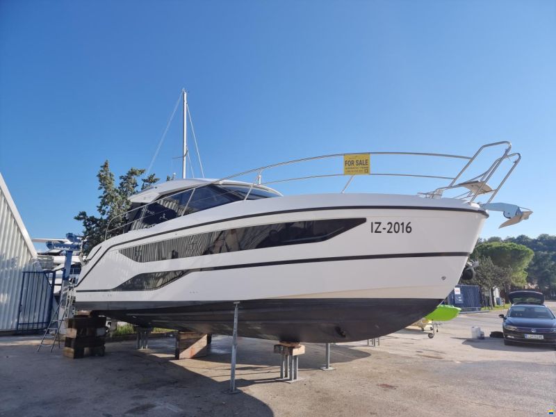 Bavaria SR36HT
