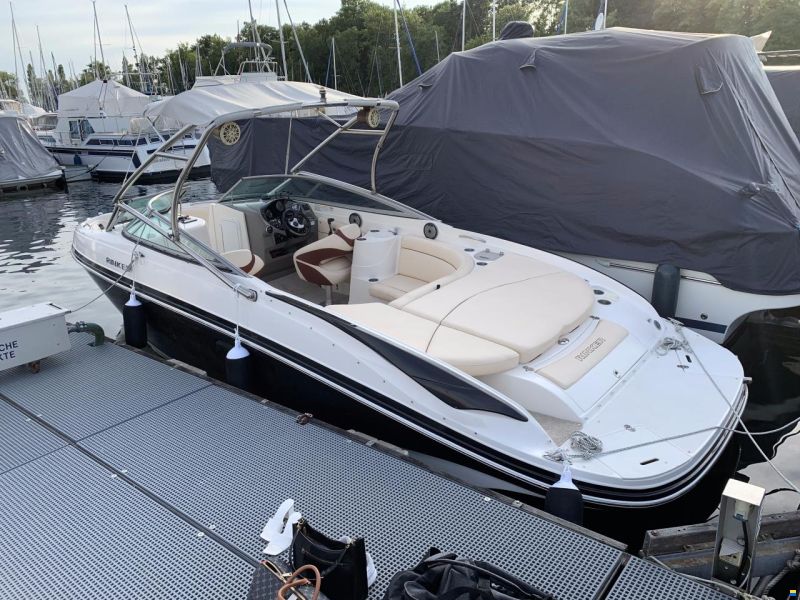 Rinker Captiva 246 R2 BR (QX 26)