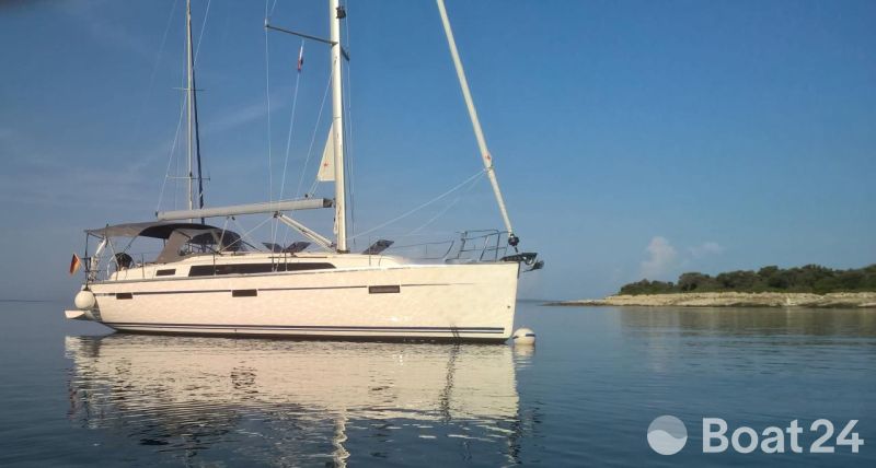 Bavaria 37 CRUISER BLUE LINE