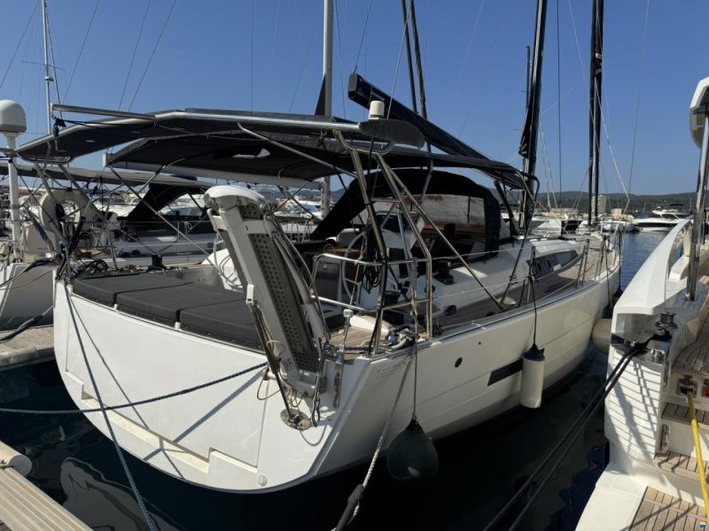 Dufour Yachts 56 Exclusive image