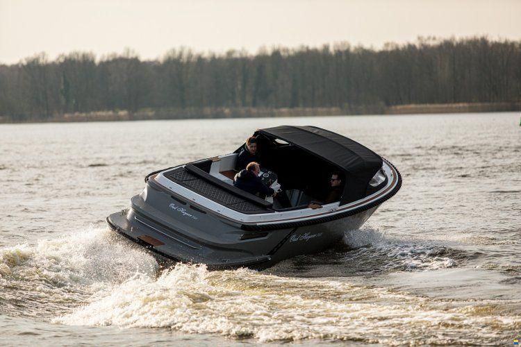 Oud-Huijzer 740 Tender