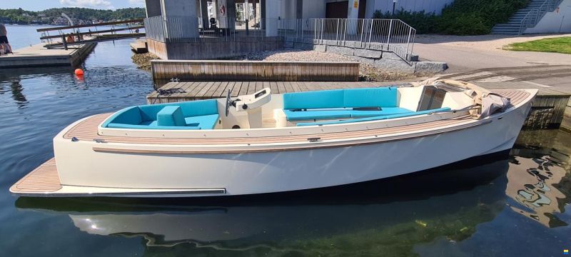 JR Yachts Classic 7
