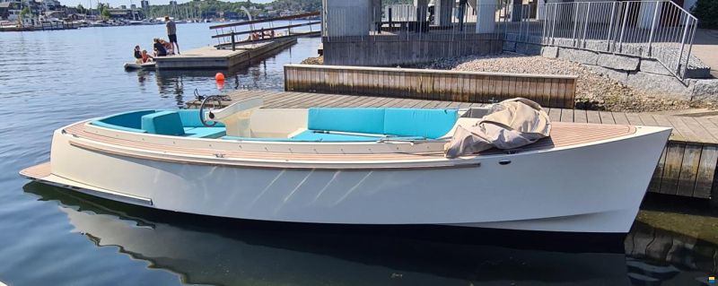 JR Yachts Classic 7