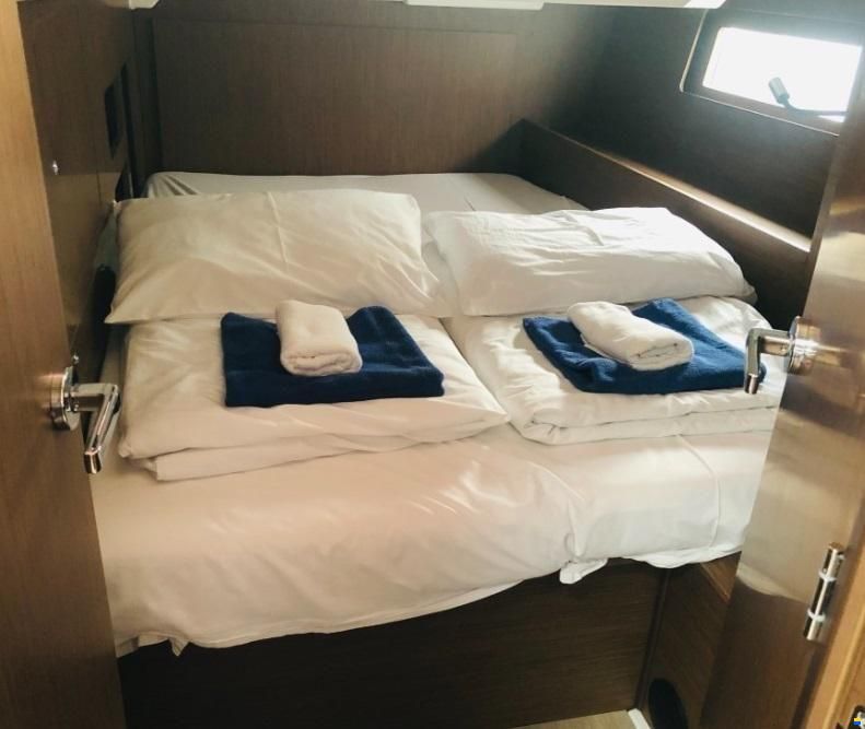 Beneteau Oceanis 46.1