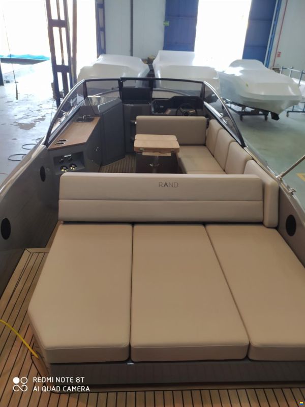Rand Boats Leisure 28 Electric