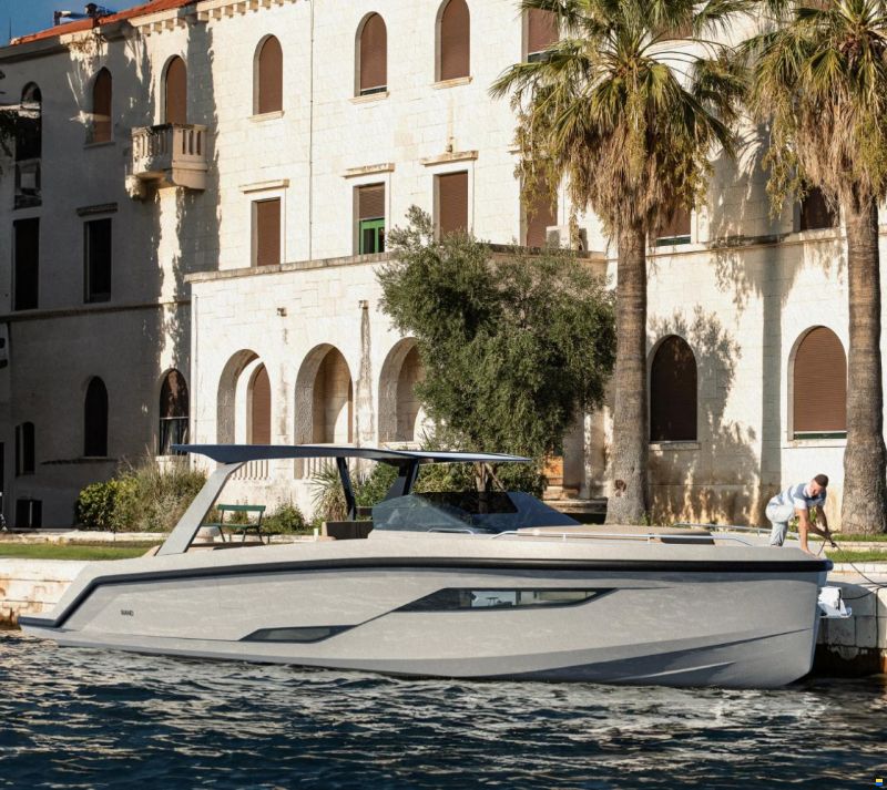 Rand Boats Realm 44
