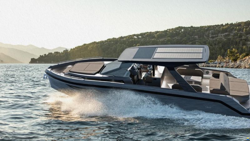 Rand Boats Realm 44