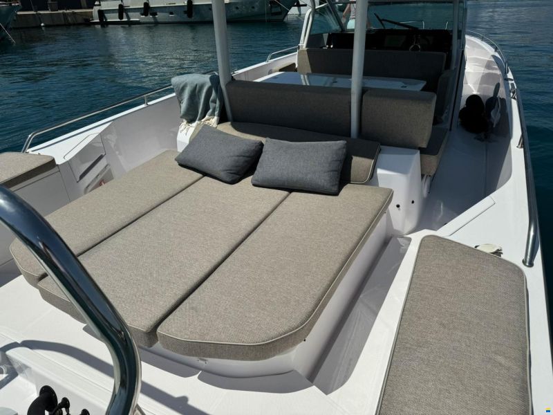 Axopar 37 Sun Top - Multistorage